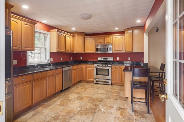 824 Main St. 3, Wakefield, MA 01880