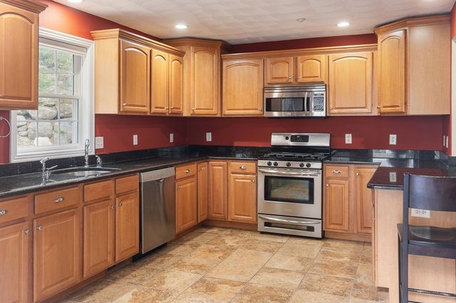 824 Main St. 3, Wakefield, MA 01880
