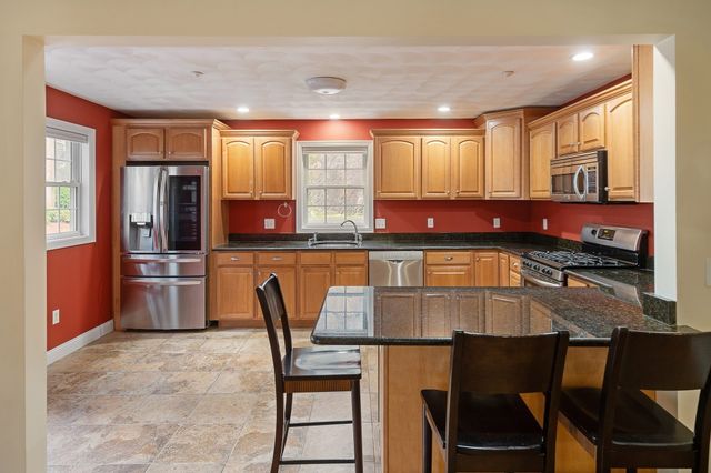 824 Main St. 3, Wakefield, MA 01880