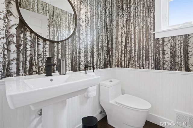 728 Wilderness Ridge Drive, Douglas, MI 49406