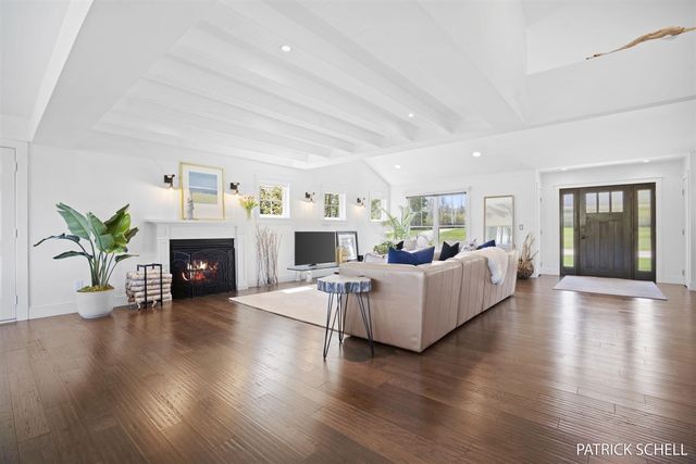 728 Wilderness Ridge Drive, Douglas, MI 49406