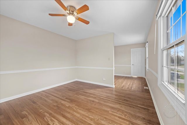 21W080 22nd Street, Lombard, IL 60148