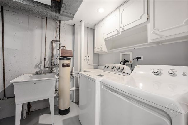 21W080 22nd Street, Lombard, IL 60148