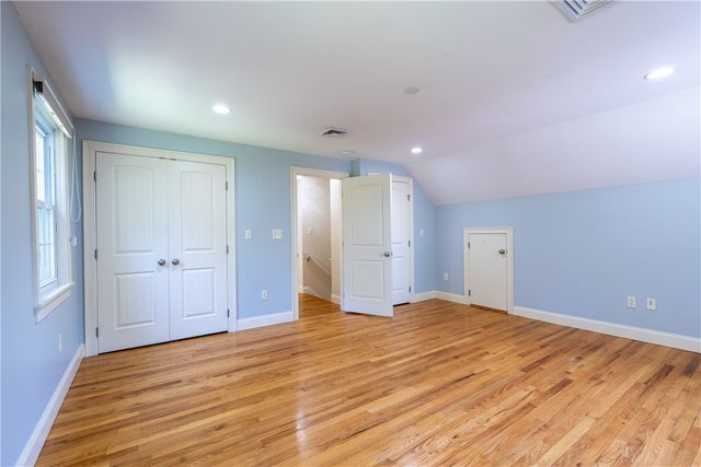 48 Pleasant Street, Portsmouth, RI 02871