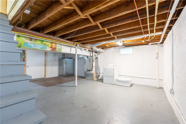 48 Pleasant Street, Portsmouth, RI 02871