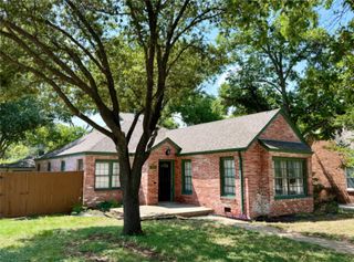 3444 Rogers Avenue, Fort Worth, TX 76109