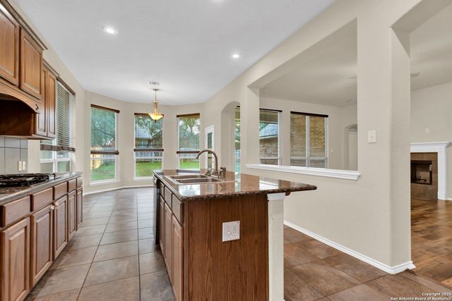 15707 Amador Rio, Helotes, TX 78023