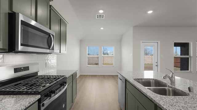 754 Hart Leaf Lane, Lavon, TX 75166