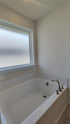 640 Greystone Lane, Angleton, TX 77515