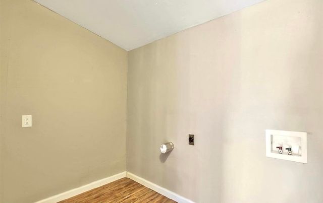 1550 S Water St, Wichita, KS 67213