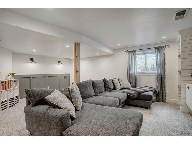 7294 S Crescent Dr, Littleton, CO 80120