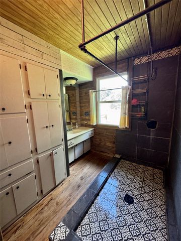 703 N Parmele Street, Leonard, TX 75452