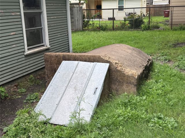 703 N Parmele Street, Leonard, TX 75452