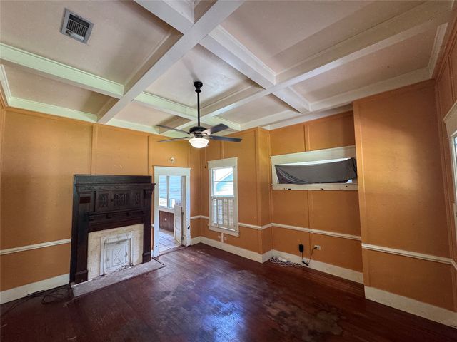 703 N Parmele Street, Leonard, TX 75452