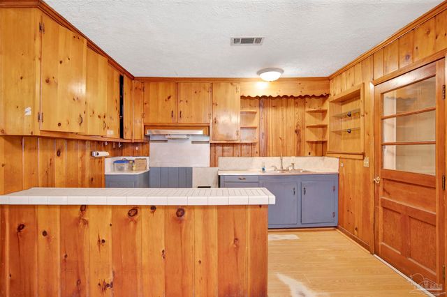 533 Ditmar St, Pensacola, FL 32503