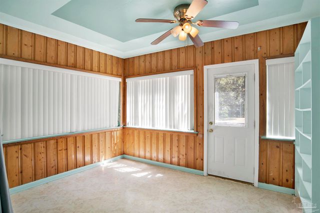 533 Ditmar St, Pensacola, FL 32503