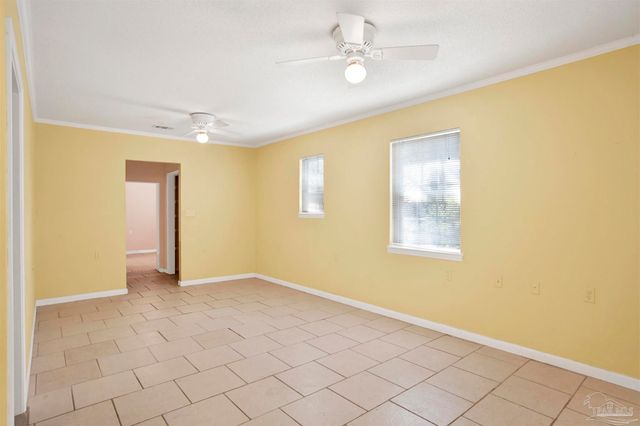 533 Ditmar St, Pensacola, FL 32503