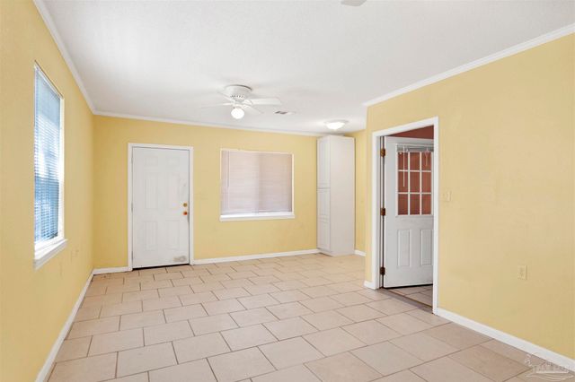 533 Ditmar St, Pensacola, FL 32503