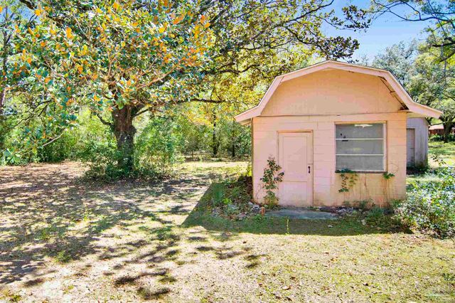 533 Ditmar St, Pensacola, FL 32503