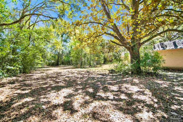 533 Ditmar St, Pensacola, FL 32503