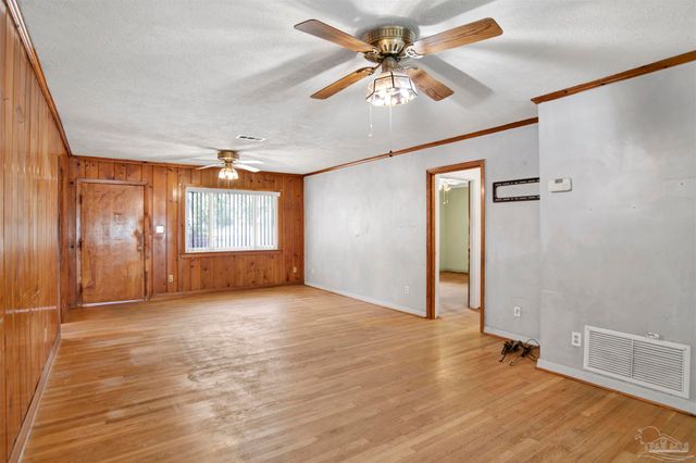 533 Ditmar St, Pensacola, FL 32503