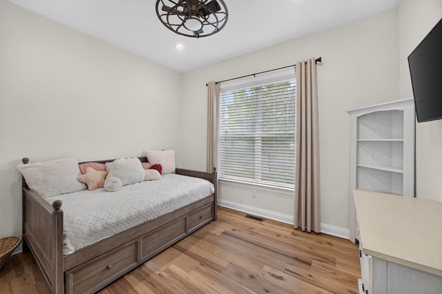 58 Woody Nook, Plymouth, MA 02360