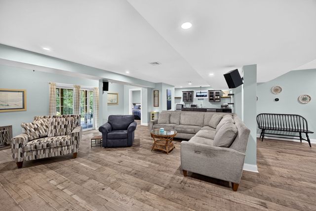 58 Woody Nook, Plymouth, MA 02360