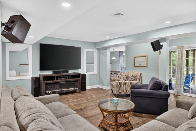 58 Woody Nook, Plymouth, MA 02360