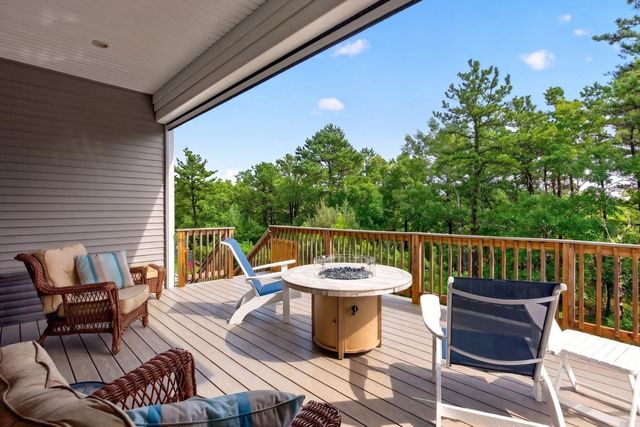 58 Woody Nook, Plymouth, MA 02360