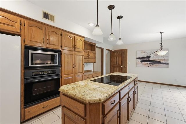 1505 82nd Terrace, Kansas City, MO 64118