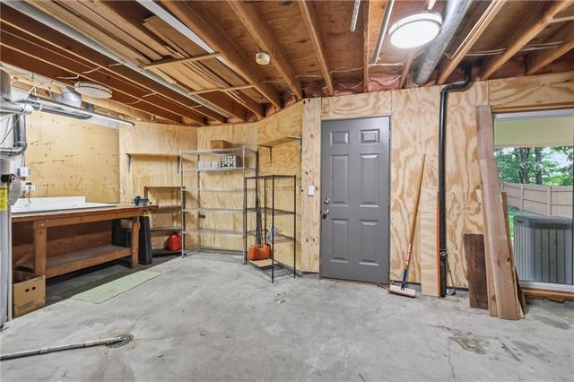 1505 82nd Terrace, Kansas City, MO 64118