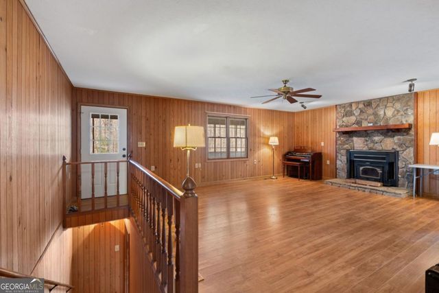 9710 South Helton Road, Winston, GA 30187