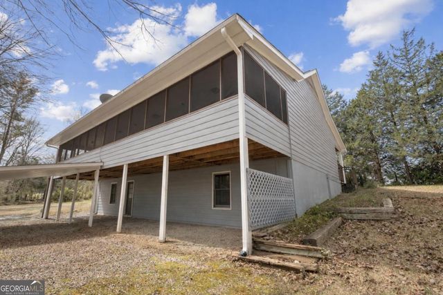 9710 South Helton Road, Winston, GA 30187