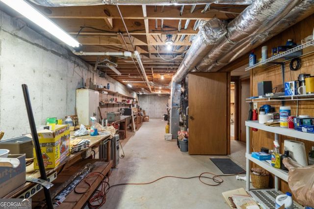 9710 South Helton Road, Winston, GA 30187