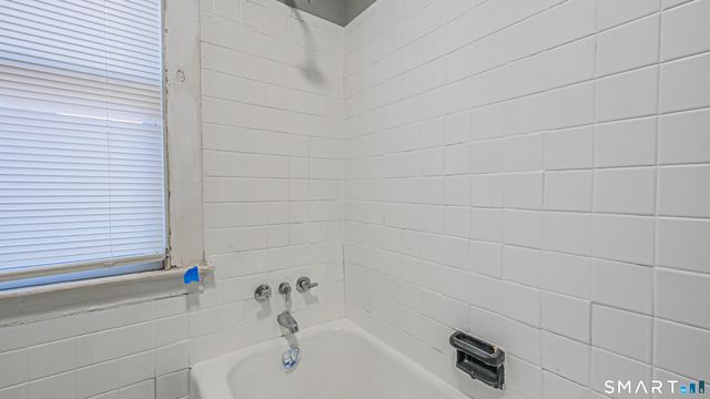 88 William Street, West Haven, CT 06516