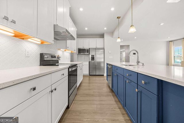 1013 CLIMBING ROSE Way, Mcdonough, GA 30253