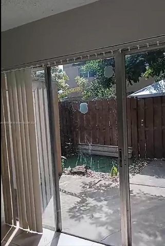 5831 Blueberry Ct 80, Lauderhill, FL 33313