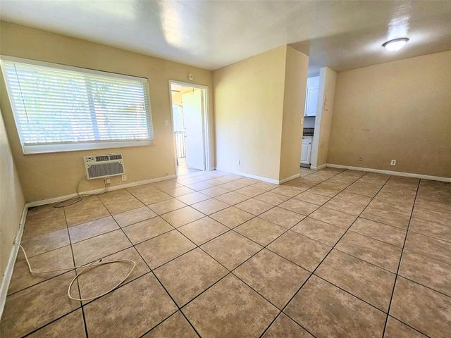 3741 SW 1st Street 11, Fort Lauderdale, FL 33312
