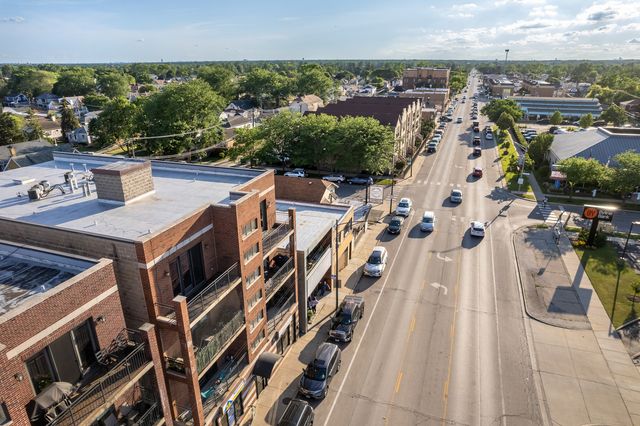 7443 W Irving Park Road 4E, Chicago, IL 60634