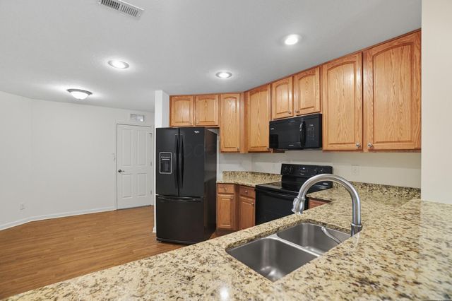 5468 Nottinghamshire Lane, Westerville, OH 43081