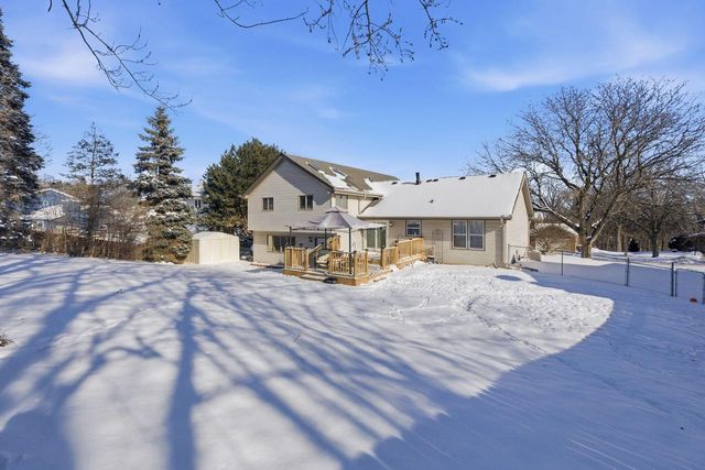 2842 Coventry LANE, Waukesha, WI 53188