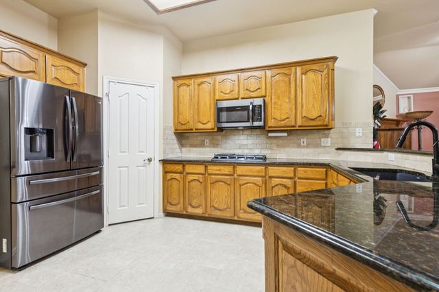 6316 Fall River Drive, The Colony, TX 75056