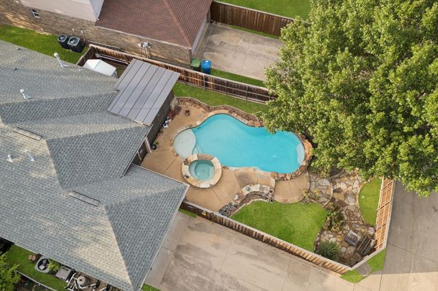 6316 Fall River Drive, The Colony, TX 75056