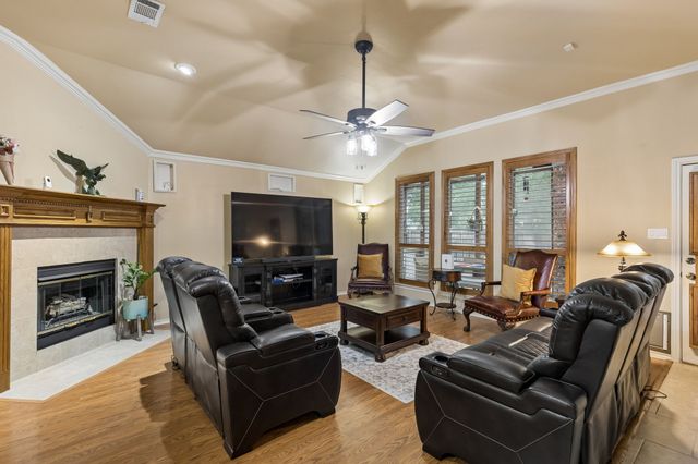 6316 Fall River Drive, The Colony, TX 75056