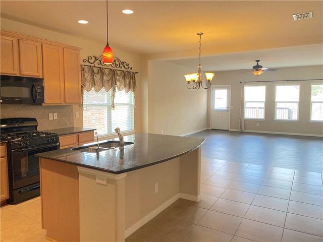 1942 Spotted Owl, New Braunfels, TX 78130