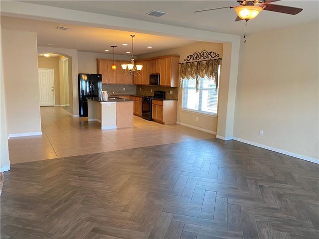 1942 Spotted Owl, New Braunfels, TX 78130