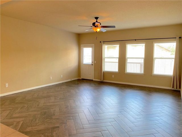 1942 Spotted Owl, New Braunfels, TX 78130