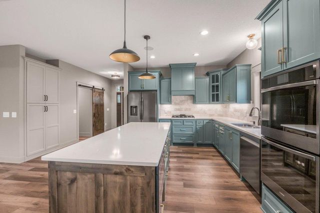 9998 211th Court N, Forest Lake, MN 55025