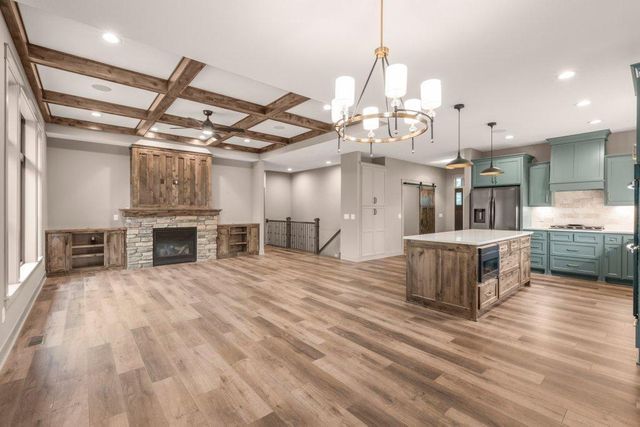 9998 211th Court N, Forest Lake, MN 55025