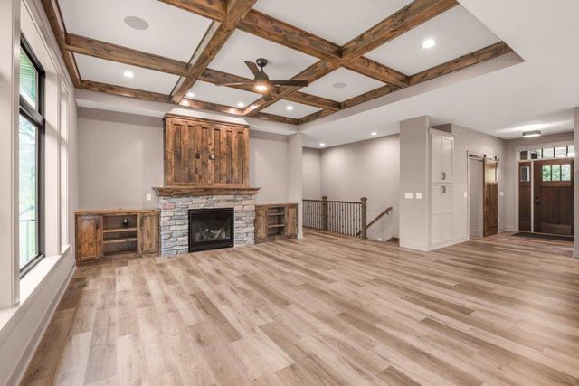 9998 211th Court N, Forest Lake, MN 55025